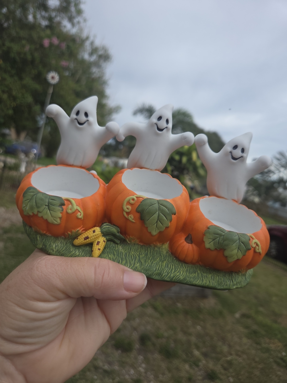 PartyLite Pumpkin Trio with Smiling White Ghosts Tealight Candle Holder W/ Box